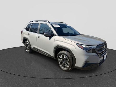 Certified 2025 Subaru Forester Premium image 2