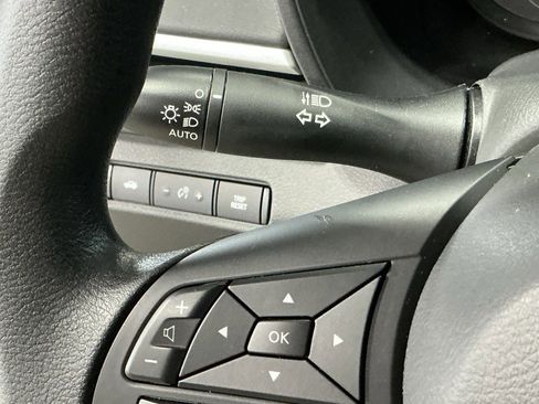 Used 2025 Nissan Altima 2.5 S image 9