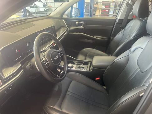 Used 2025 Kia Sorento EX w/ EX Panoramic Sunroof Package AWD/4WD image 4