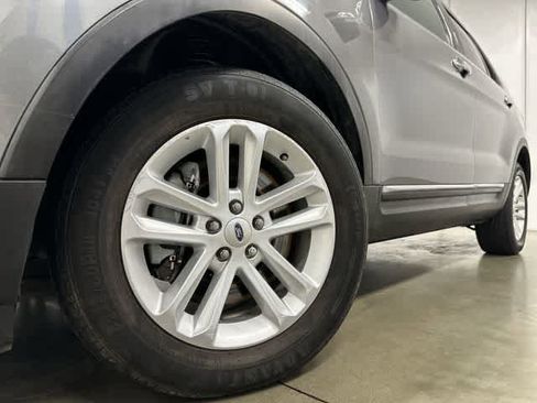 Used 2014 Ford Explorer XLT w/ Equipment Group 202A FWD image 29