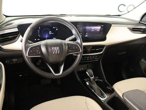 Used 2025 Buick Encore GX Avenir w/ Avenir Technology Package AWD/4WD image 2