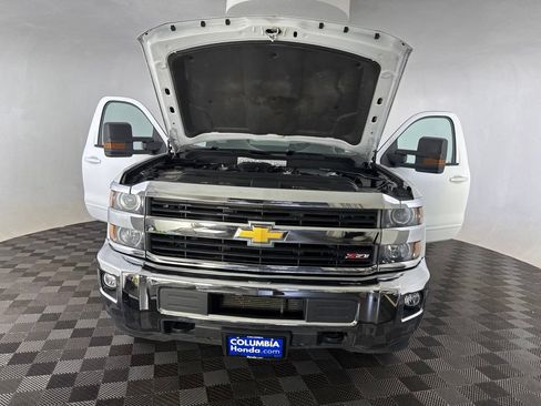 Used 2015 Chevrolet Silverado 3500 LT w/ LT Convenience Package AWD/4WD image 9