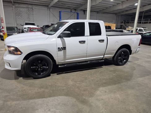 Used 2019 RAM 1500 Express w/ Express Value Package AWD/4WD image 4