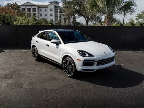 Used 2020 Porsche Cayenne image 25