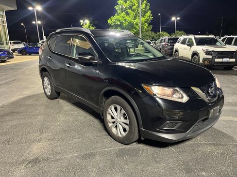 Used 2015 Nissan Rogue SV w/ SV Moonroof Package AWD/4WD image 5