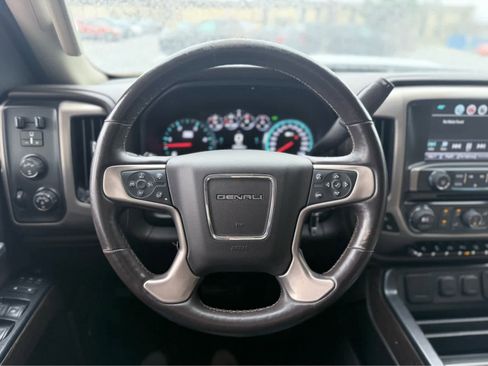 Used 2017 GMC Sierra 3500 Denali image 18