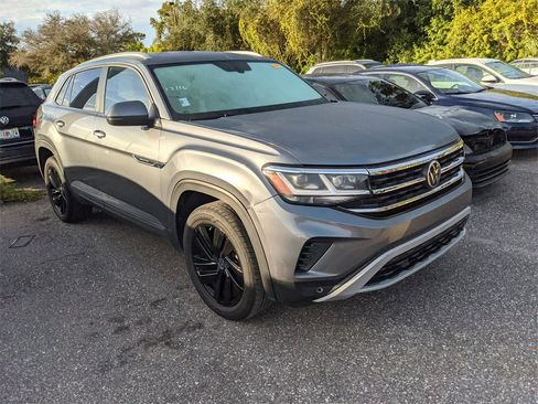 Certified 2022 Volkswagen Atlas Cross Sport SE w/ Black Wheel Package image 6
