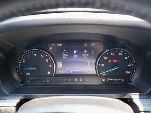 Used 2024 Ford Explorer XLT w/ Equipment Group 202A AWD/4WD image 22