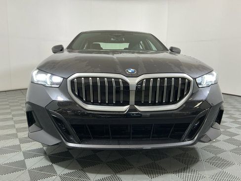 New 2026 BMW 530i w/ M Sport Package RWD image 3