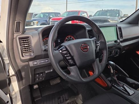 Used 2024 Nissan Frontier PRO-4X w/ Off-Road Protection Package image 8