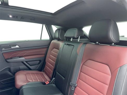 Used 2023 Volkswagen Atlas Cross Sport SEL Premium R-Line image 40
