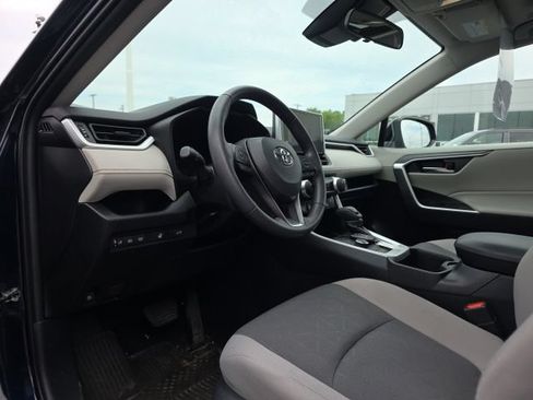 Used 2024 Toyota RAV4 XLE w/ Convenience Package AWD/4WD image 17
