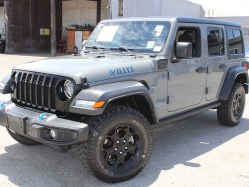 Used 2023 Jeep Wrangler Unlimited w/ 8.4" Radio Group AWD/4WD image 13