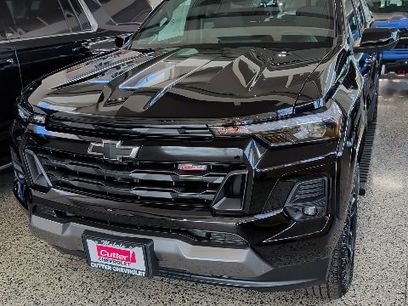 New 2025 Chevrolet Colorado Z71 w/ Midnight Edition