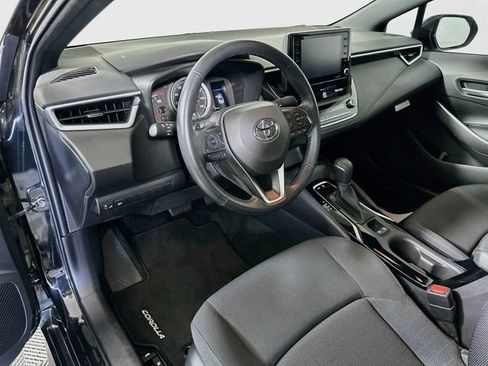 Certified 2022 Toyota Corolla SE w/ Carpet Mat Package (TMS) FWD image 10