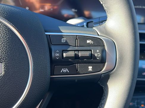 New 2026 Kia K5 EX image 15