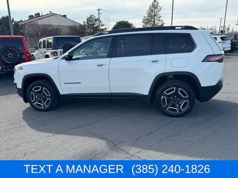 New 2026 Jeep Cherokee Laredo image 7