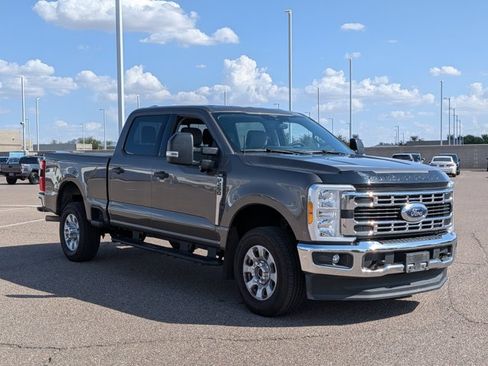 Used 2023 Ford F250 XLT w/ 360-Degree Camera Package AWD/4WD image 3