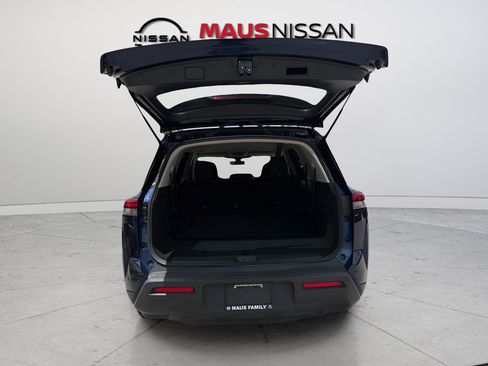 Certified 2024 Nissan Pathfinder SV FWD image 25