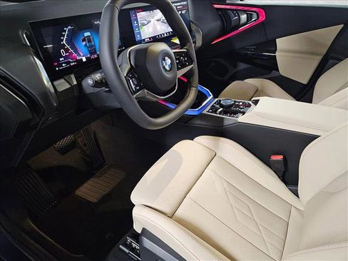 Used 2026 BMW X3 xDrive30 w/ Premium Package image 9