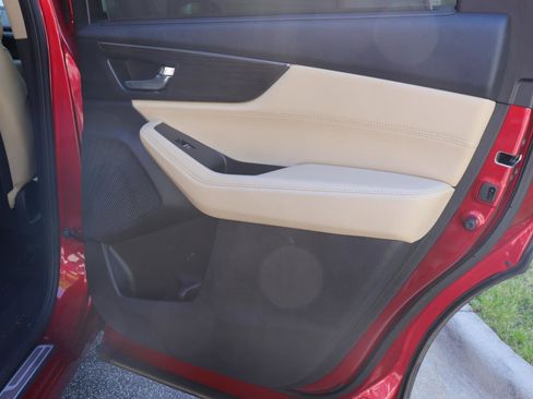 Used 2022 Acura MDX SH-AWD w/ Advance Package image 22