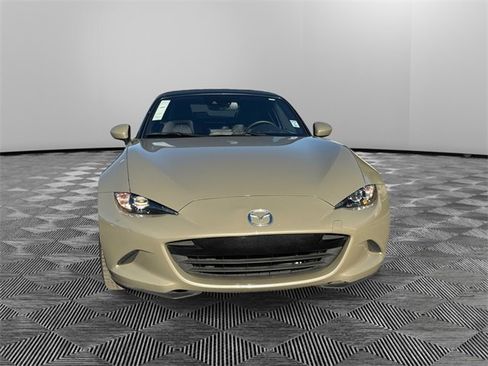 Used 2023 MAZDA MX-5 Miata Grand Touring image 2