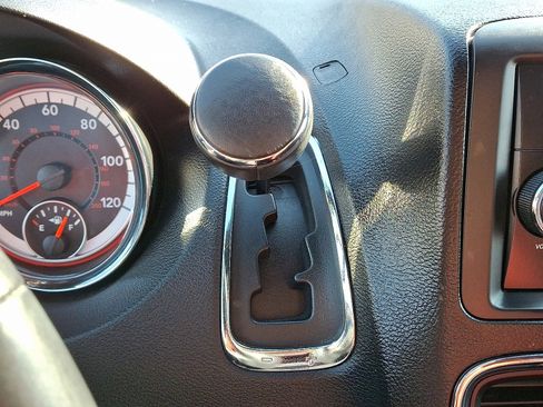 Used 2015 Dodge Grand Caravan SE w/ Quick Order Package 29E SE image 13