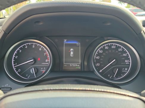 Used 2024 Toyota Camry SE image 25