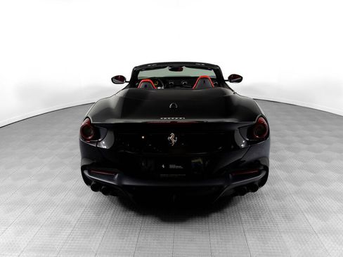 Certified 2023 Ferrari Portofino M image 17