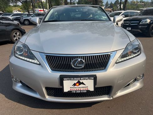 Used 2012 Lexus IS 250C w/ Luxury Pkg RWD image 2