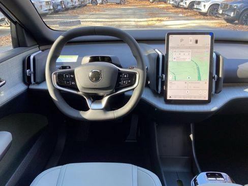 New 2025 Volvo EX30 Plus w/ Climate Package image 13