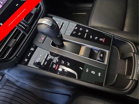 Used 2023 Porsche Macan GTS AWD/4WD image 25
