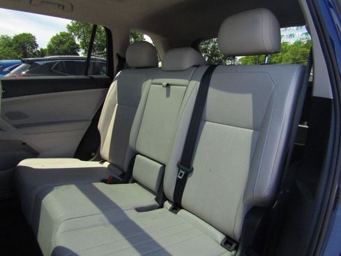 Used 2023 Volkswagen Tiguan SE AWD/4WD image 19