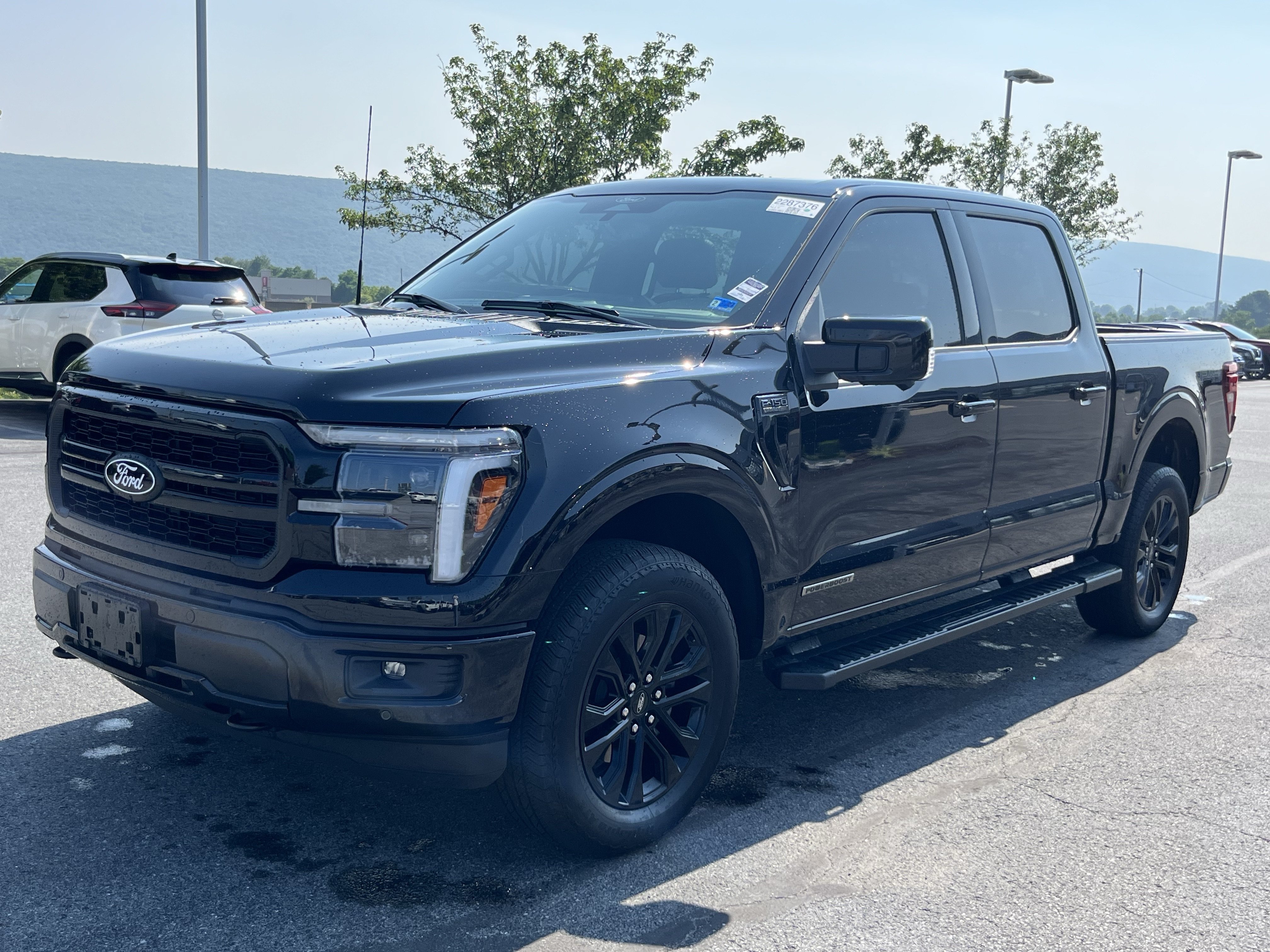 Used 2025 Ford F150 Lariat w/ Equipment Group 501A Mid AWD/4WD image 10