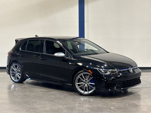 Used 2024 Volkswagen Golf R AWD/4WD image 2