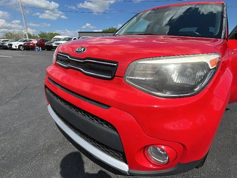 Used 2017 Kia Soul + FWD image 41