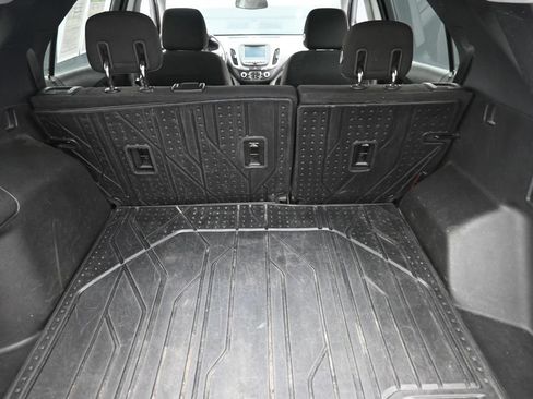 Used 2018 Chevrolet Equinox LT AWD/4WD image 11