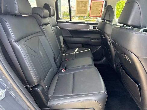 Used 2025 Hyundai Santa Fe SEL FWD image 14