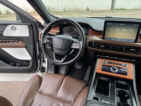 Used 2020 Lincoln Aviator Reserve w/ Equipment Group 201A image 26