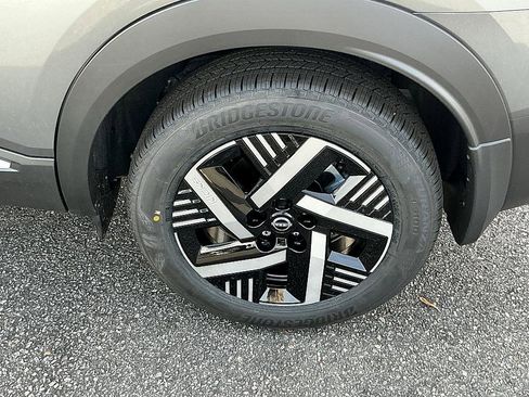 New 2026 Nissan Kicks SV image 8