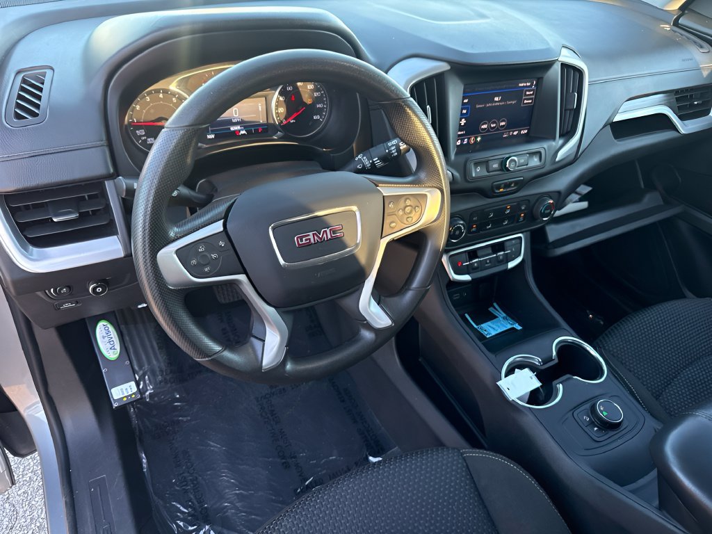 Used 2024 GMC Terrain SLE FWD image 9