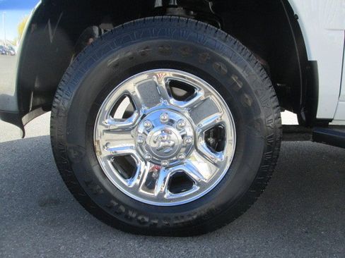Used 2017 RAM 3500 SLT AWD/4WD image 10