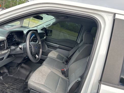 Used 2021 Ford F150 XLT image 8