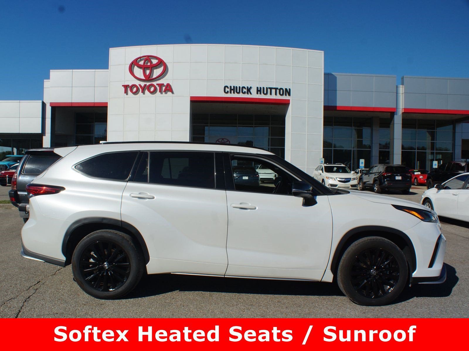 Used 2023 Toyota Highlander XSE FWD image 1