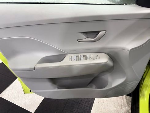 Used 2024 Hyundai Kona SEL image 13