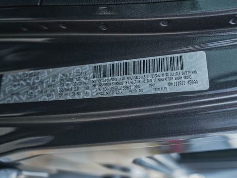 Used 2020 Jeep Wrangler Unlimited Sahara w/ Dual Top Group image 40