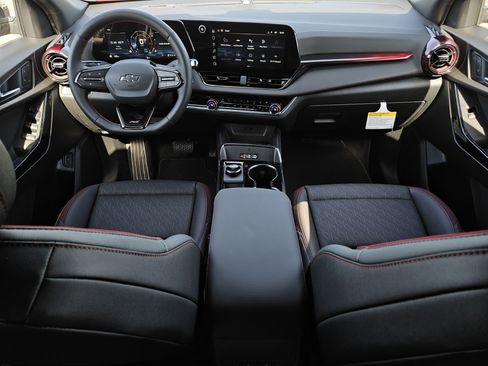 New 2026 Chevrolet Equinox RS w/ Convenience Package III FWD image 27