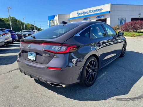 Used 2023 Honda Civic Sport Touring image 6