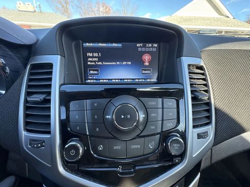 Used 2014 Chevrolet Cruze LT w/ All-Star Edition image 12