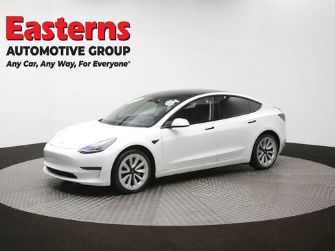 Used 2021 Tesla Model 3 Standard Range Plus image 55